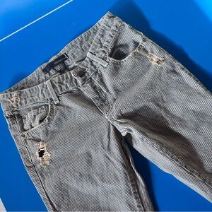 Stripes design distressed denim jeans